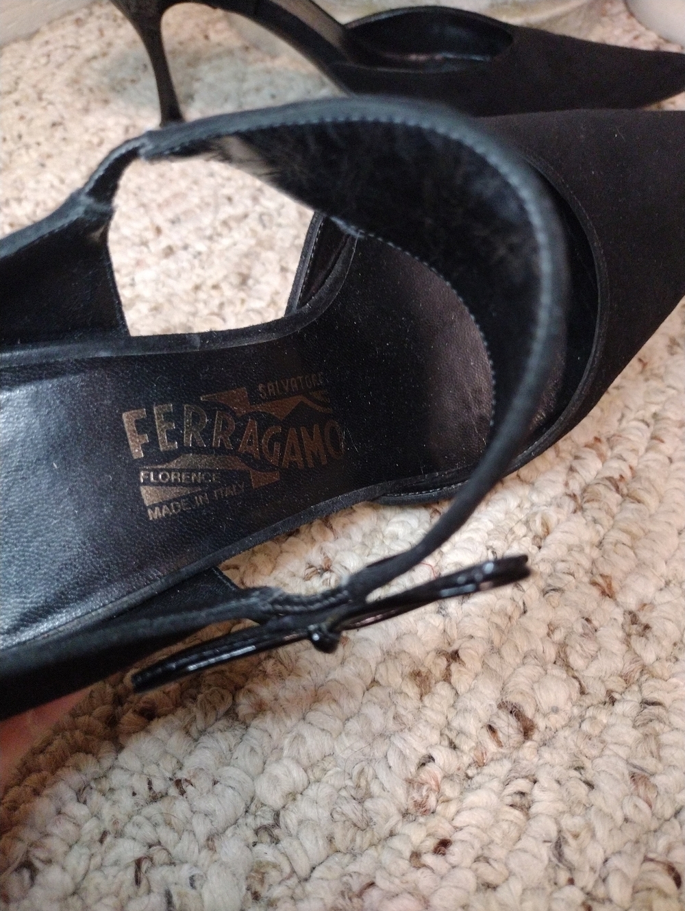 Salvatore Ferragamo Brigida Vintage Black Suede/Patent Leather Pointed Toe Pumps - Picture 3 of 9
